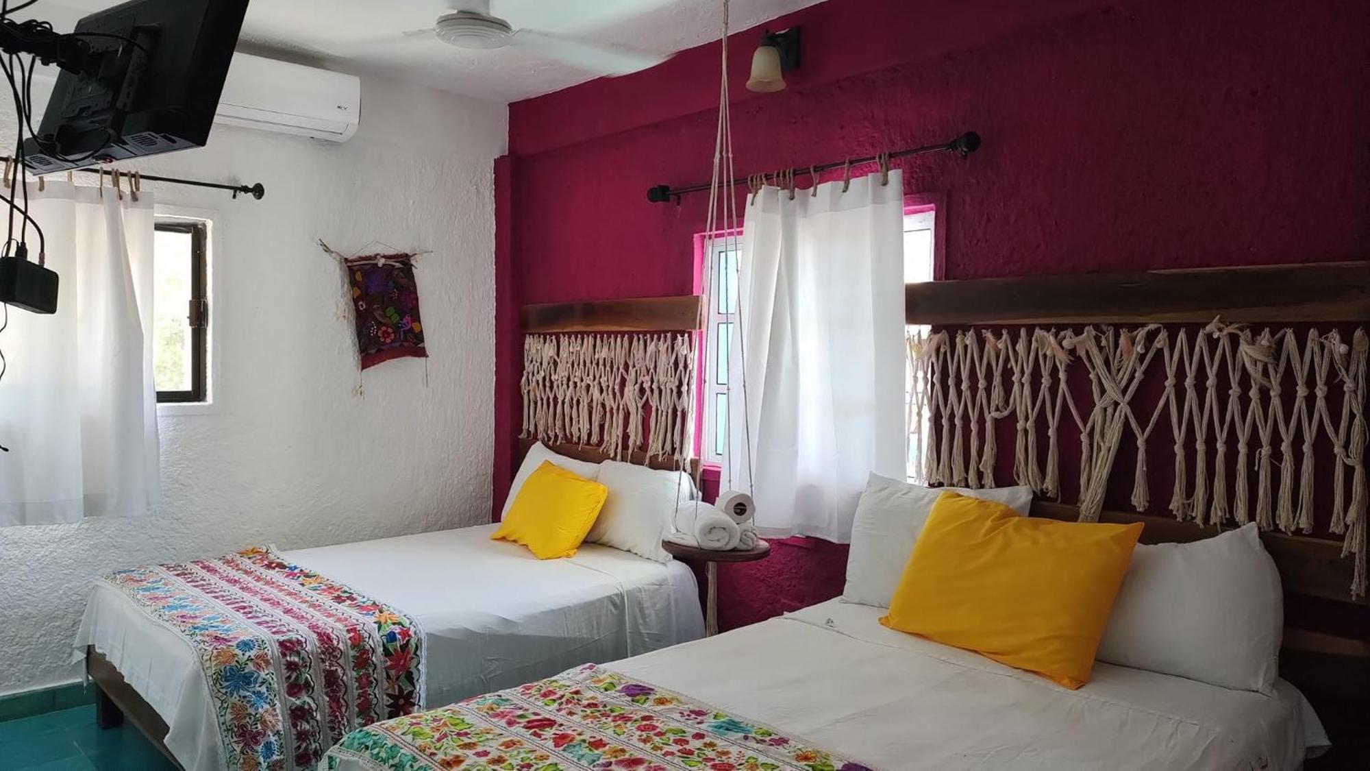Hotel Gutierrez Селестун Екстериор снимка